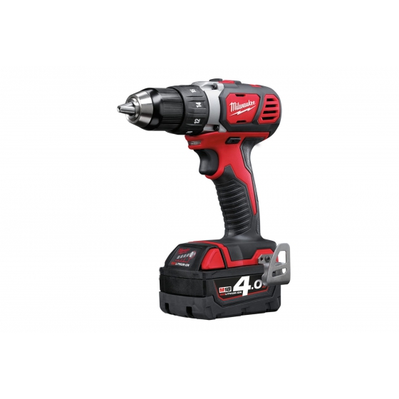 Аккумуляторная дрель-шуруповерт Milwaukee M18 BDD-402C Аккумуляторная дрель-шуруповерт Milwaukee M18 BDD-402C