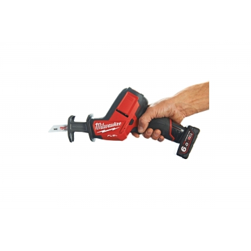 Аккумуляторная сабельная пила Milwaukee M12 CHZ-602X FUEL Аккумуляторная сабельная пила Milwaukee M12 CHZ-602X FUEL