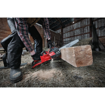 Аккумуляторная цепная пила Milwaukee M18 FCHS-121B FUEL Аккумуляторная цепная пила Milwaukee M18 FCHS-121B FUEL