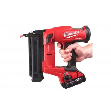 Аккумуляторный гвоздезабиватель Milwaukee M18 FN18GS-202X