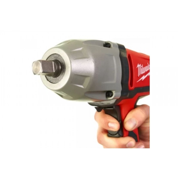 Гайковерт Milwaukee IPWE 400 R