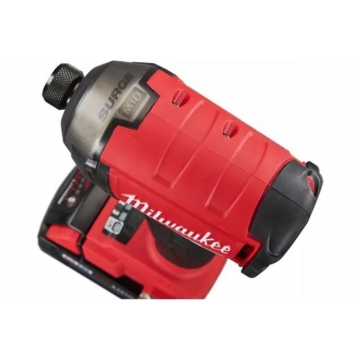 Аккумуляторный винтоверт Milwaukee M18 FQID-0X FUEL