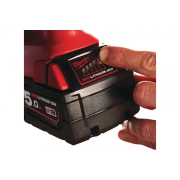 Аккумуляторная циркулярная пила Milwaukee M18 CCS55-502X FUEL Аккумуляторная циркулярная пила Milwaukee M18 CCS55-502X FUEL