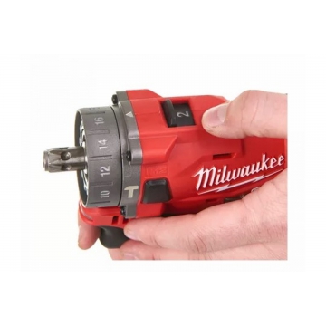 Аккумуляторная дрель-шуруповерт Milwaukee M12 FPDXKIT-202X Аккумуляторная дрель-шуруповерт Milwaukee M12 FPDXKIT-202X