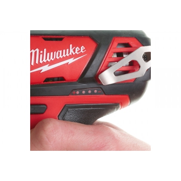 Субкомпактный аккумуляторный гайковерт Milwaukee M12 BIW12-0 Аккумуляторный гайковерт Milwaukee M12 BIW12-0