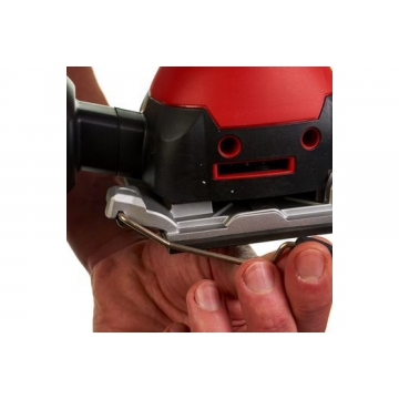 Шлифмашина Milwaukee SPS 140 Шлифмашина Milwaukee SPS 140