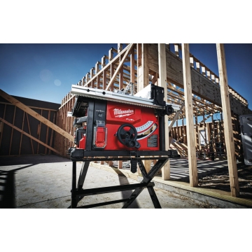 Аккумуляторная настольная пила Milwaukee M18 FTS210-121B FUEL ONE-KEY Li-Ion12Ач