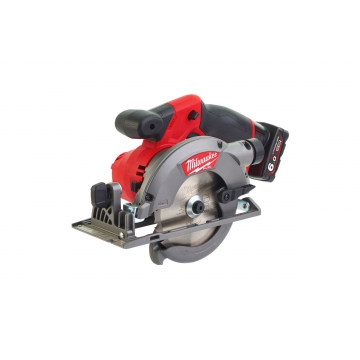 Аккумуляторная циркулярная пила Li-Ion6Ач Milwaukee M12 CCS44-602X FUEL
