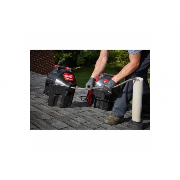 Аккумуляторная ранцевая прочистная машина Milwaukee M18 FFSDC10-0 FUEL с тросиком 10 мм Аккумуляторная ранцевая прочистная машина Milwaukee M18 FFSDC10-0 FUEL с тросиком 10 мм