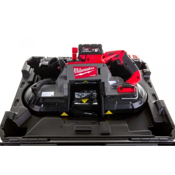 Аккумуляторная ленточная пила Milwaukee M18 CBS125-502C FUEL Аккумуляторная ленточная пила Milwaukee M18 CBS125-502C FUEL