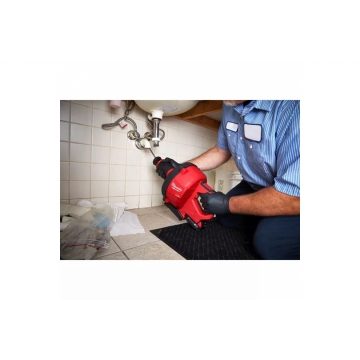 Аккумуляторная прочистная машина Milwaukee M18 FDCPF10-0C FUEL с тросиком 10 мм Аккумуляторная прочистная машина Milwaukee M18 FDCPF10-0C FUEL с тросиком 10 мм