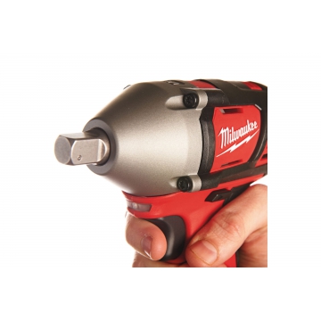Аккумуляторный гайковерт Milwaukee M18 BIW12-402C