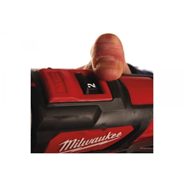 Аккумуляторная дрель-шуруповерт Milwaukee M12 BPD-0 Аккумуляторная дрель-шуруповерт Milwaukee M12 BPD-0
