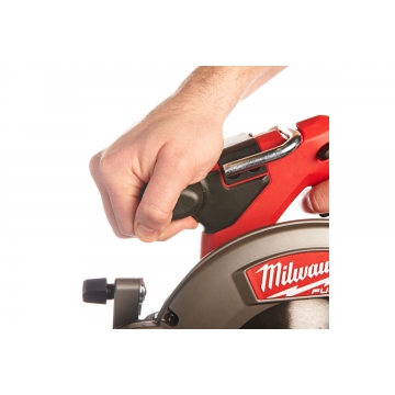 Аккумуляторная циркулярная пила Milwaukee M18 CCS55-0Х кейс HD BOX Аккумуляторная циркулярная пила Milwaukee M18 CCS55-0Х кейс HD BOX