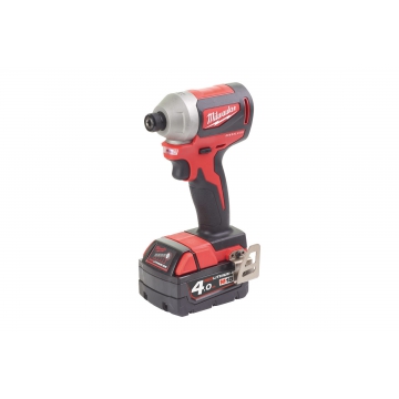 Аккумуляторный винтоверт Milwaukee M18 CBLID-402C
